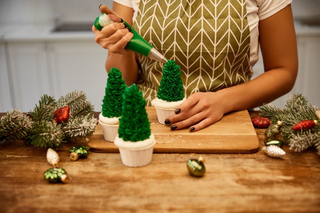 Decorating A Christmas Gift